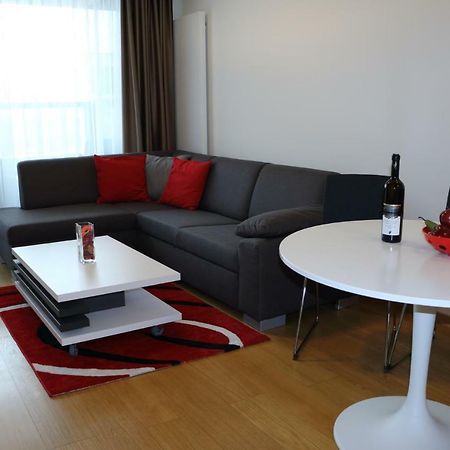 Panorama City Apartment With Free Parking Bratislava Exteriér fotografie